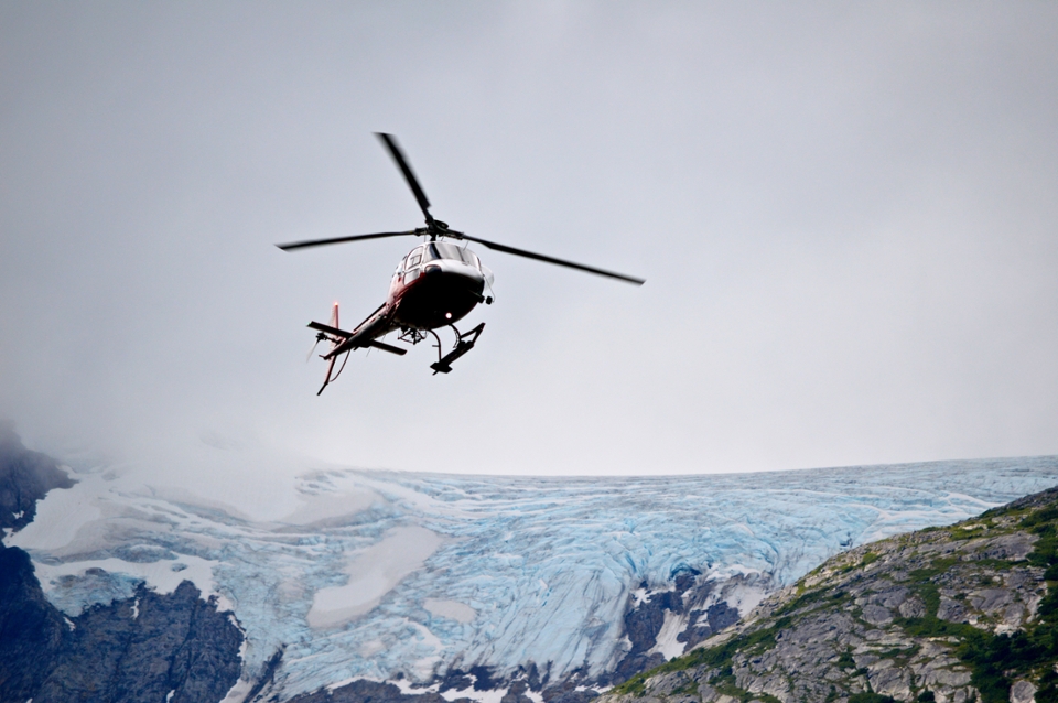 helicopter_icefield